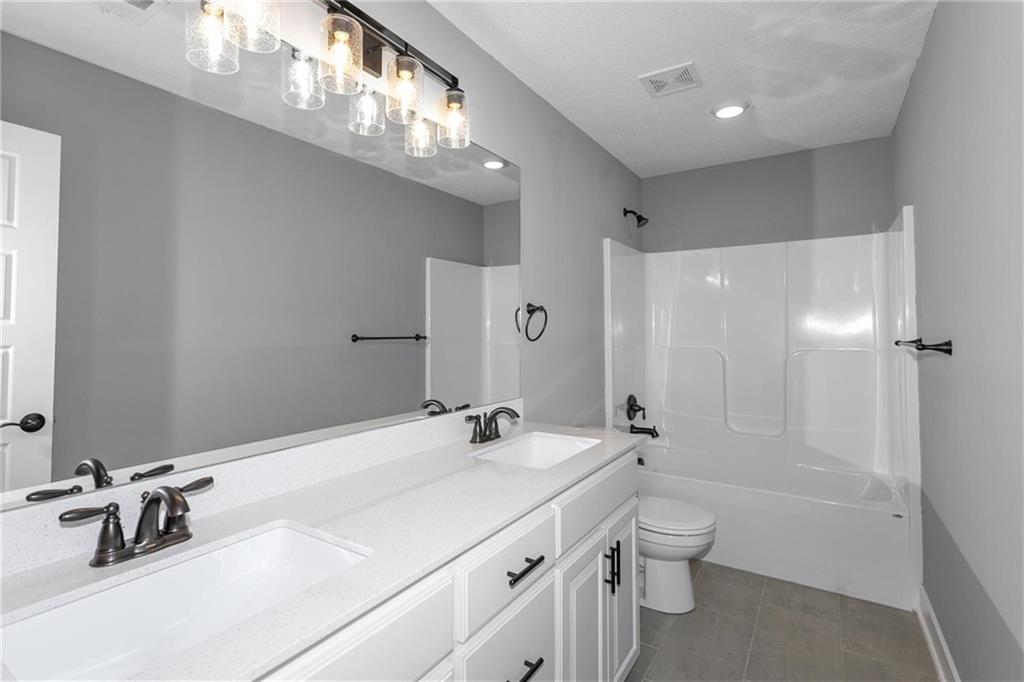 8891 N Monroe Avenue Property Photo 23