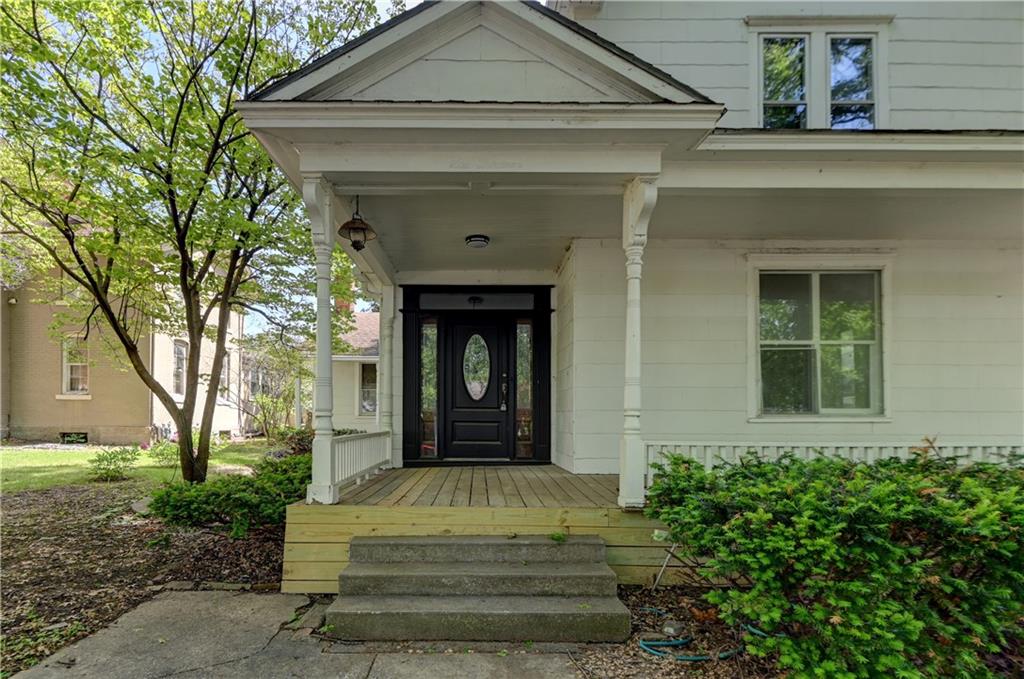 613 Chestnut Street Property Photo 2