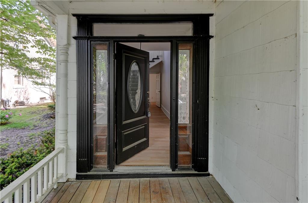 613 Chestnut Street Property Photo 3