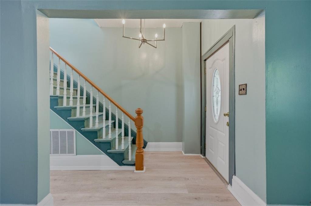 3510 Thompson Avenue Property Photo 4