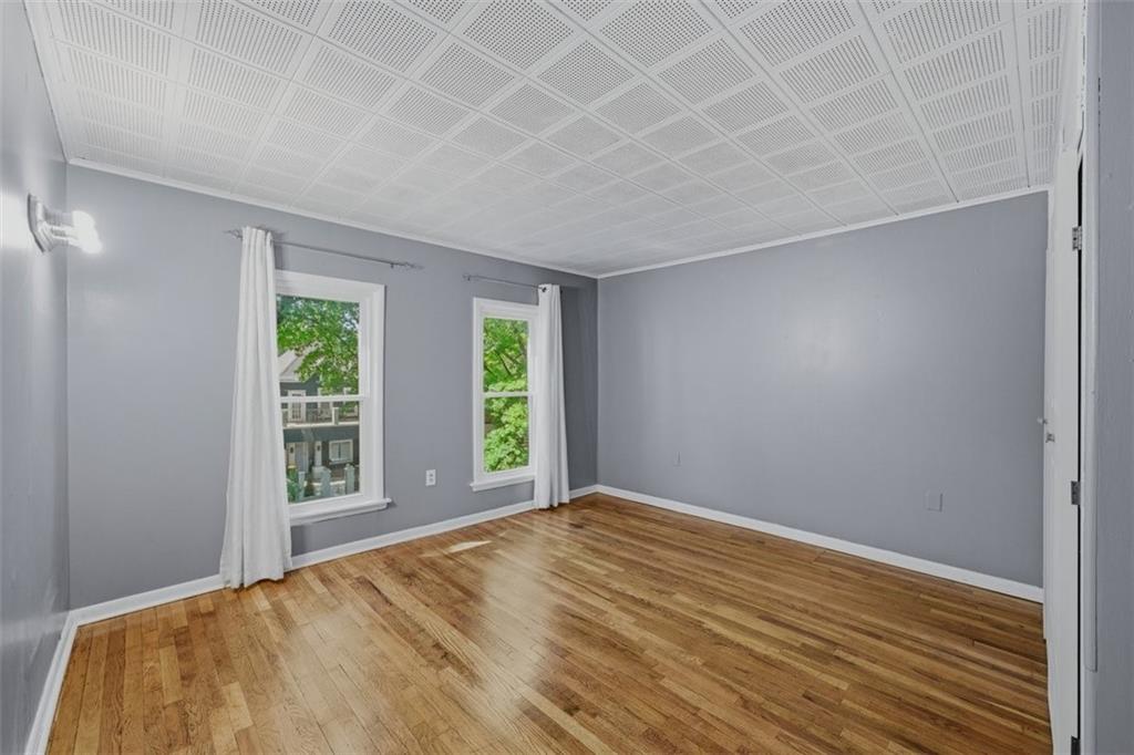 3510 Thompson Avenue Property Photo 16