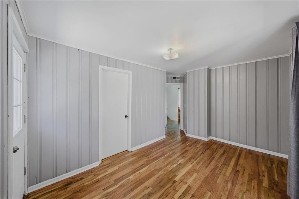 3510 Thompson Avenue Property Photo 20