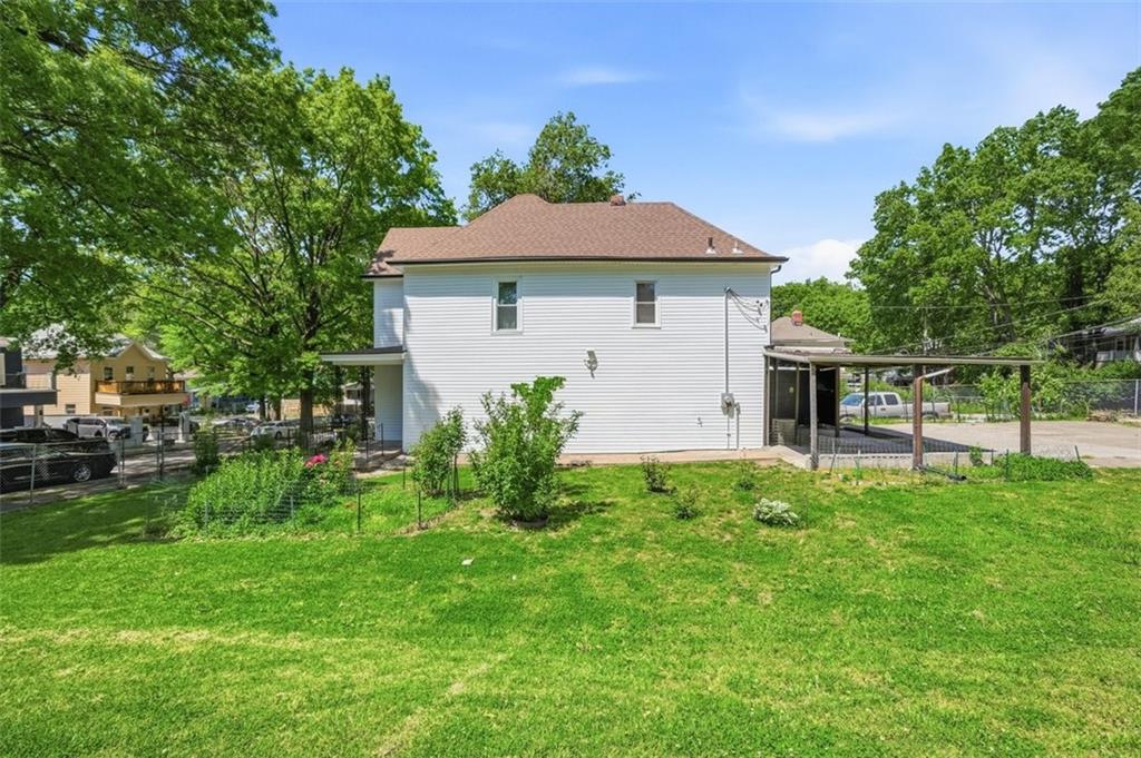 3510 Thompson Avenue Property Photo 31
