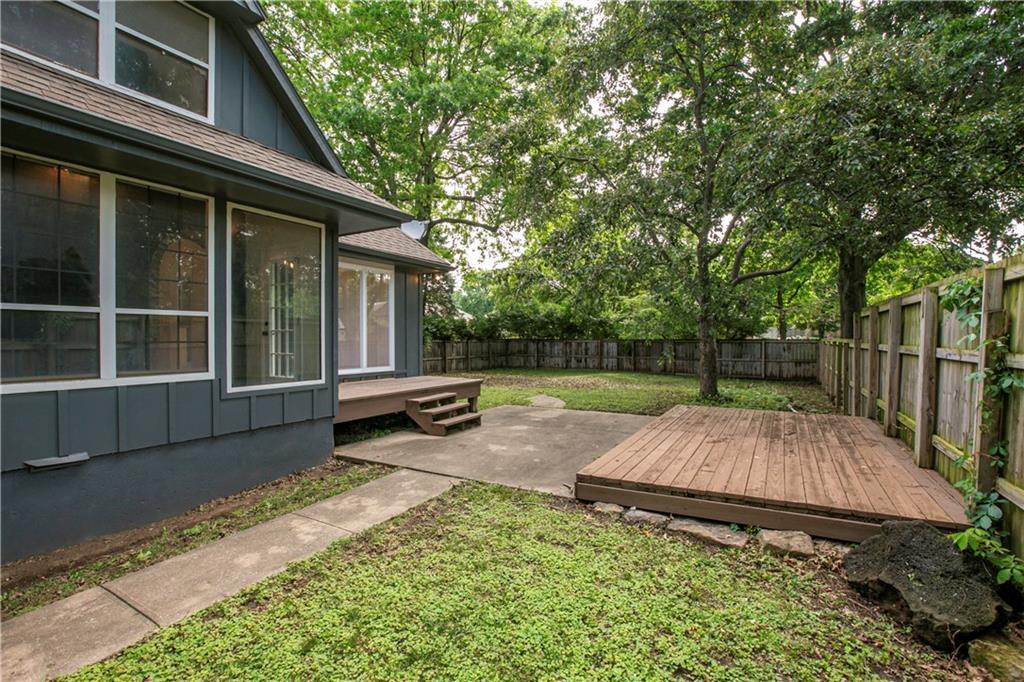 115 N Park Drive Property Photo 4
