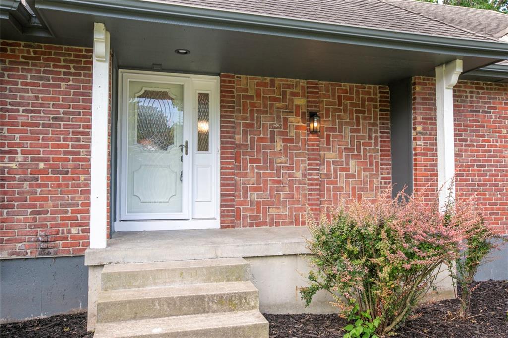 115 N Park Drive Property Photo 5