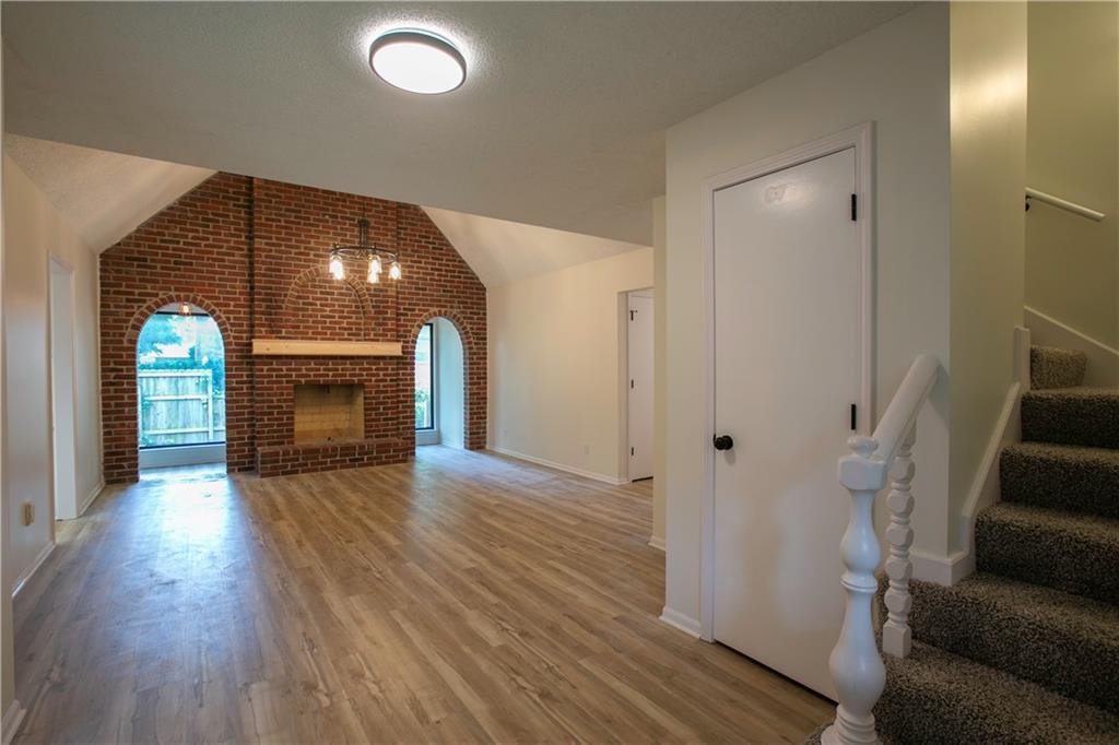 115 N Park Drive Property Photo 6