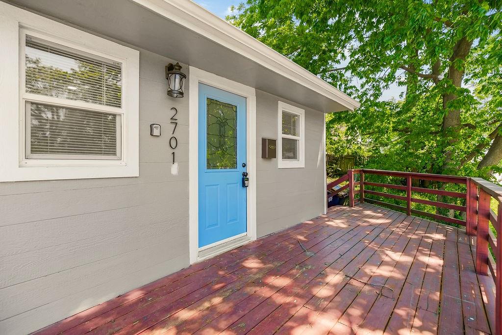 2701 Oakley Avenue Property Photo 1