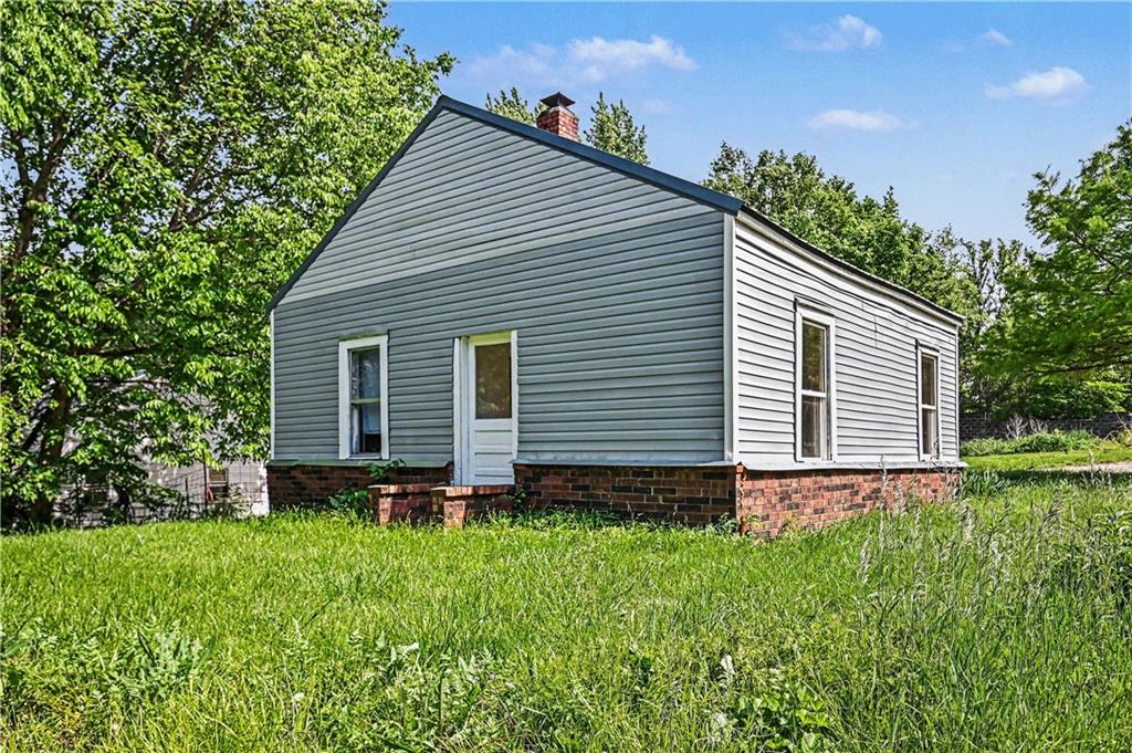 191 N Burns Street Property Photo 16