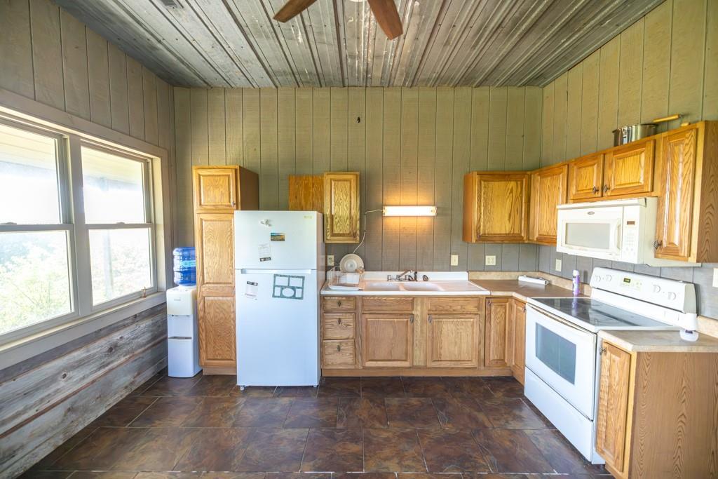 65200 Sultan Road Property Photo 45