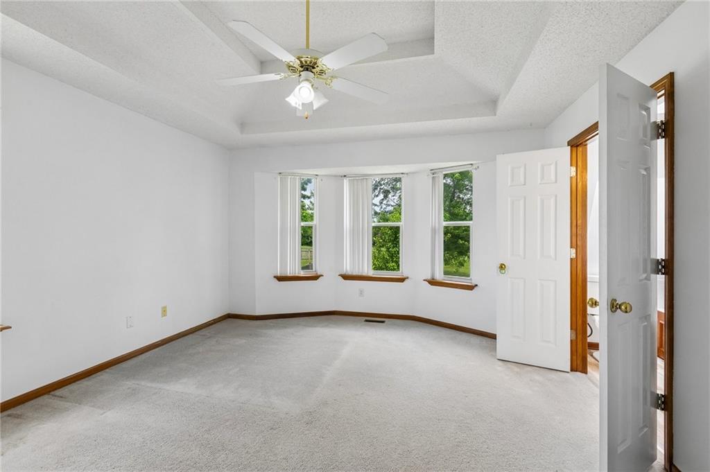 10947 N Wallace Avenue Property Photo 13