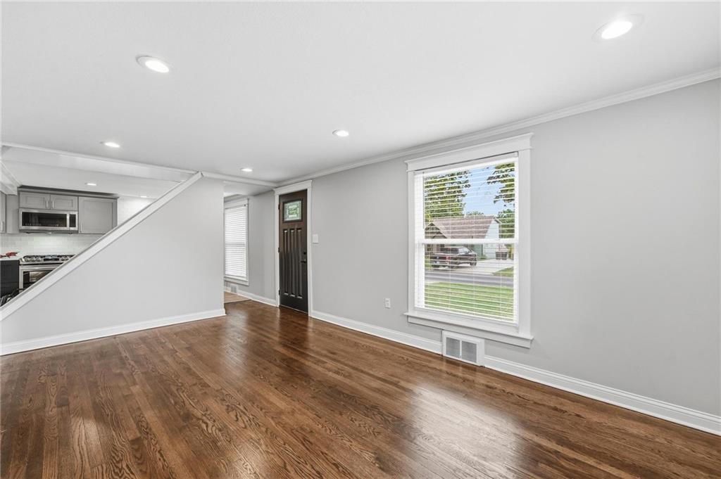 7744 Grand Avenue Property Photo 16