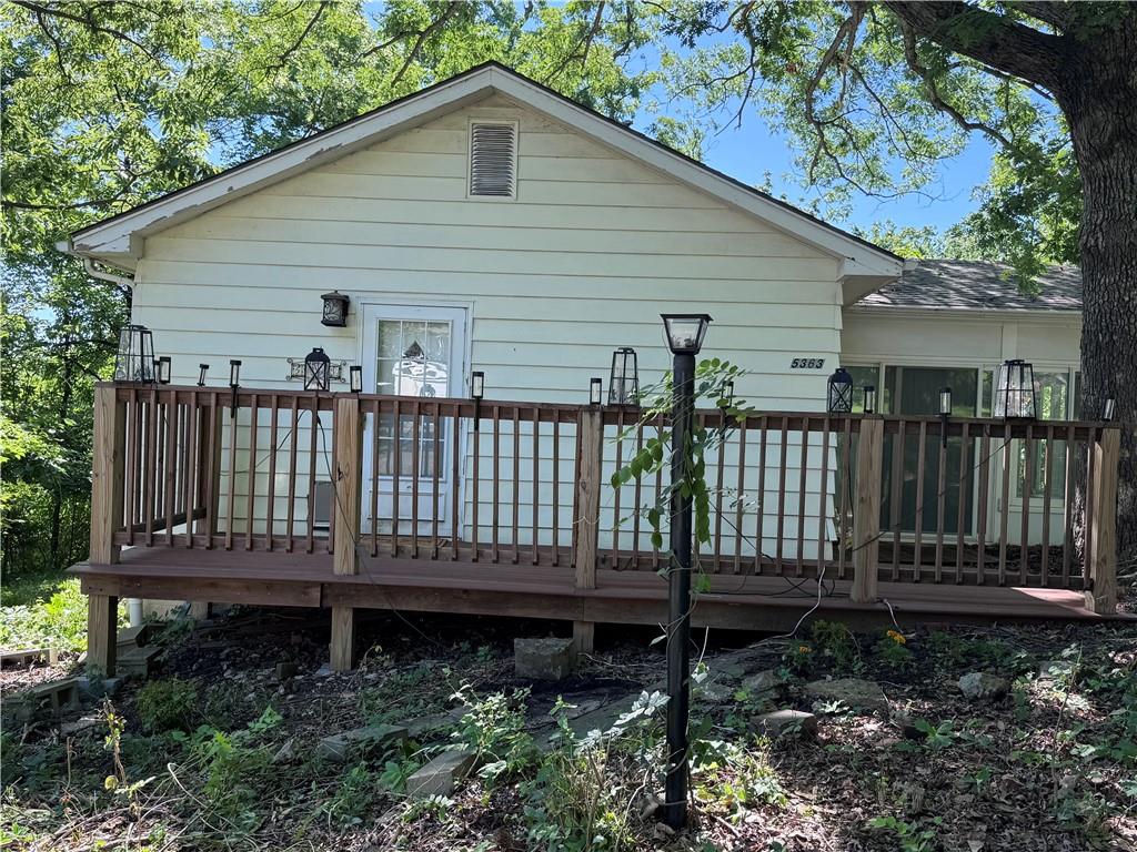 5363 Nw Wagon Trail Property Photo 3