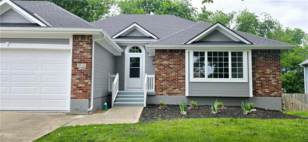414 Eagle Glen Drive Property Photo 5