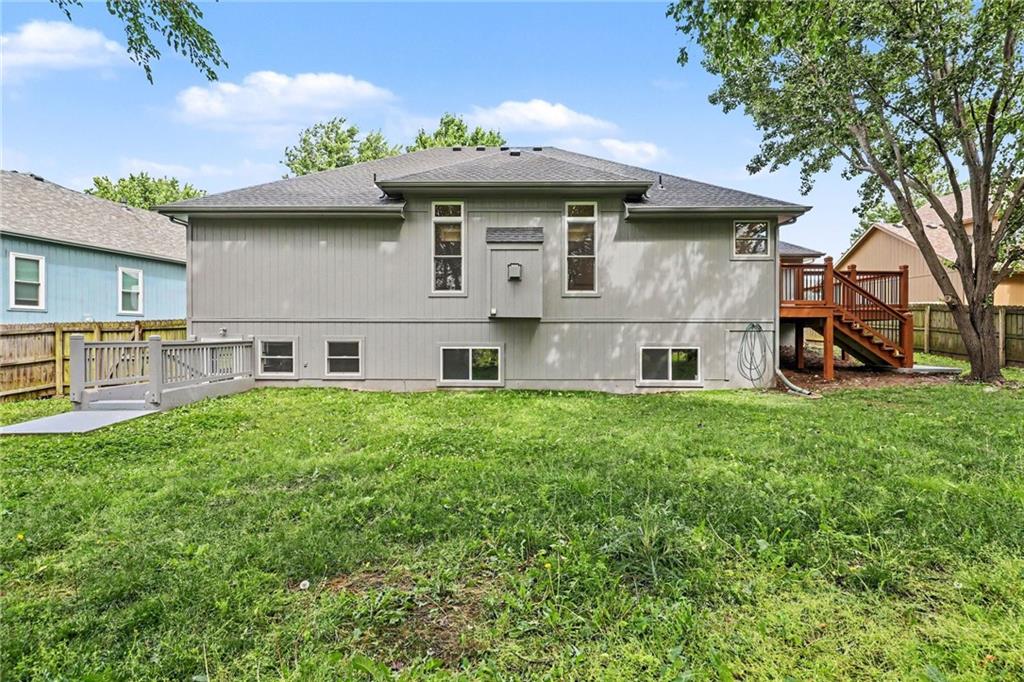 414 Eagle Glen Drive Property Photo 17