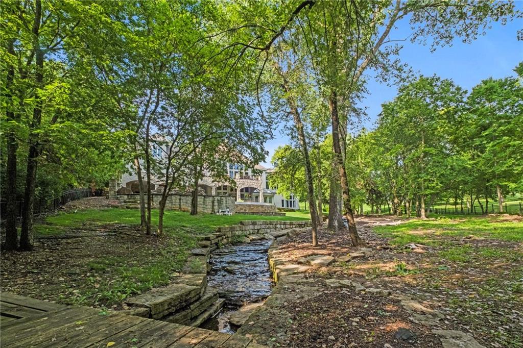 425 Ne Saint Andrews Circle Property Photo 18