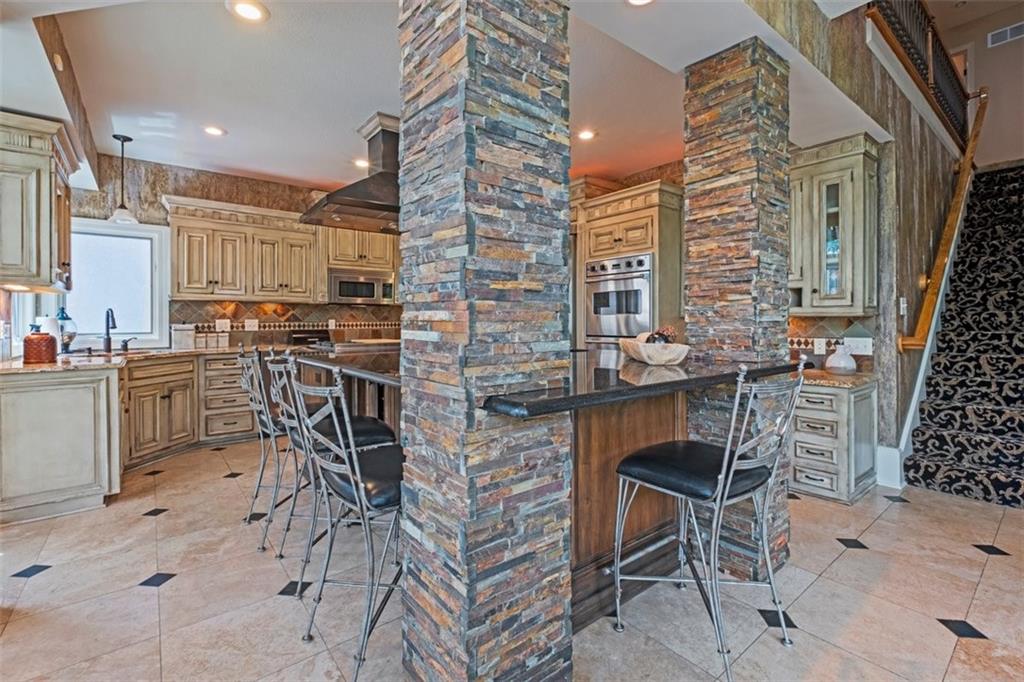 425 Ne Saint Andrews Circle Property Photo 44