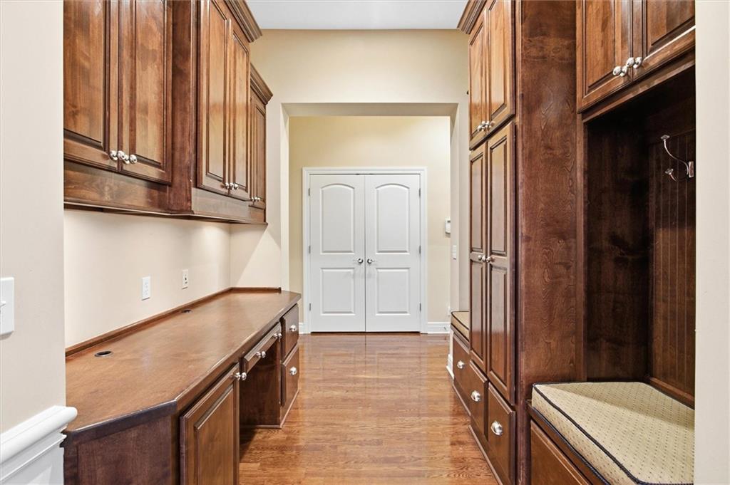 5002 W 143rd Terrace Property Photo 14