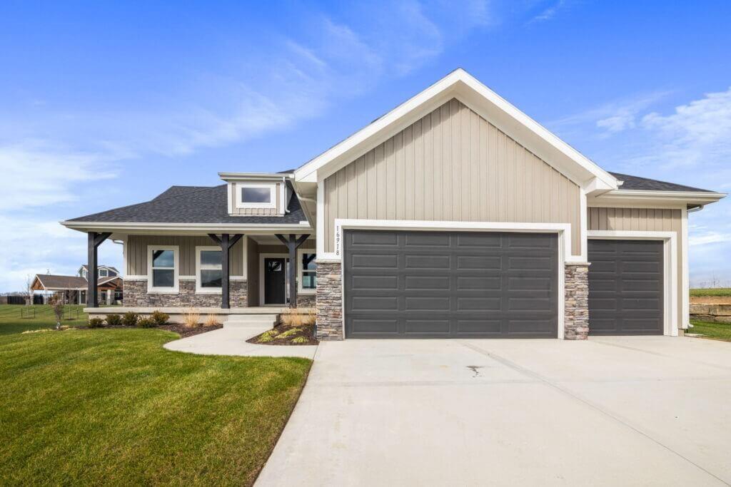 17463 W 163rd Place Property Photo 1