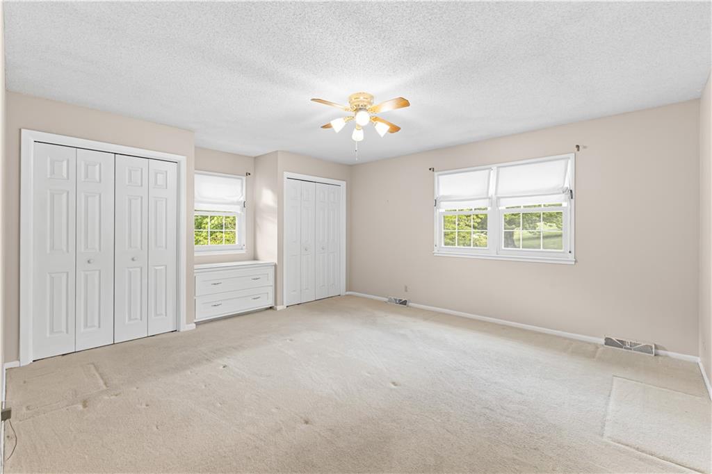 1902 Park Ridge Drive Property Photo 21