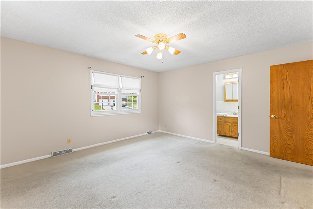 1902 Park Ridge Drive Property Photo 23