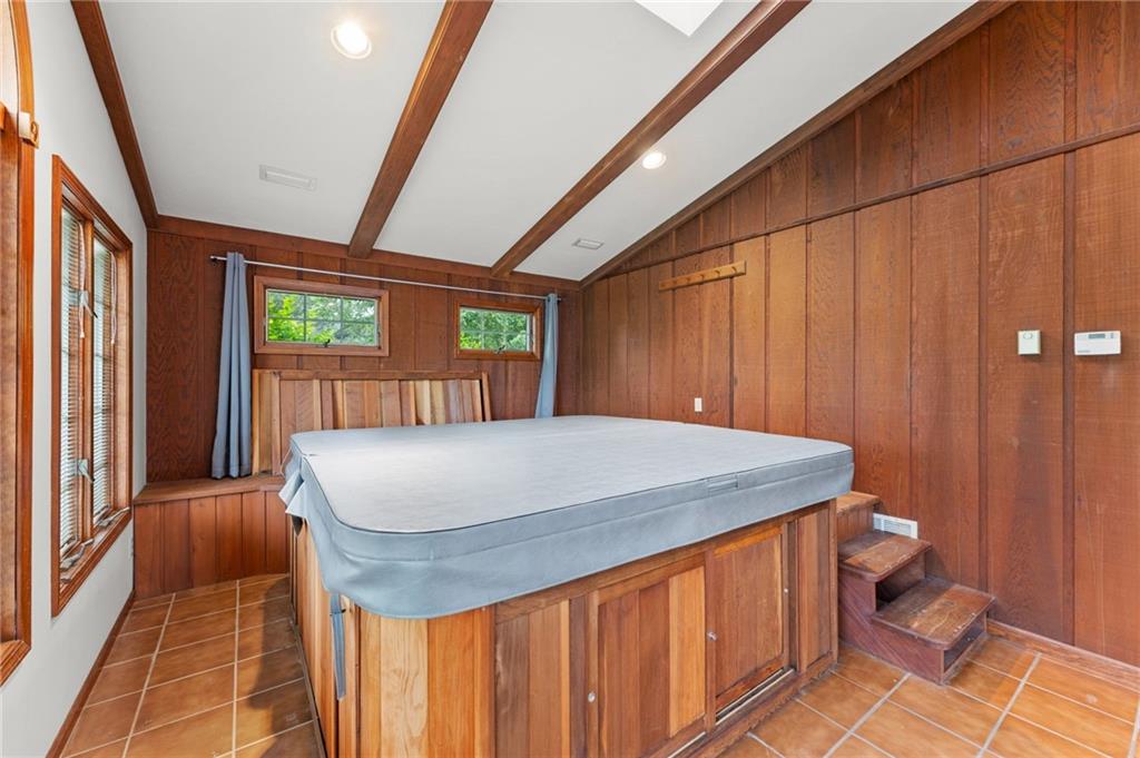 308 Canary Lane Property Photo 22