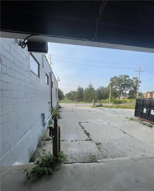 1301 E 31st Street Property Photo 8