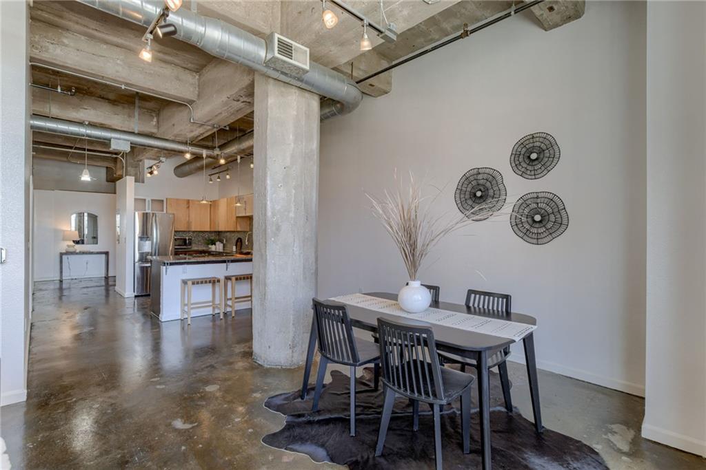 321 W 7th Street Property Photo