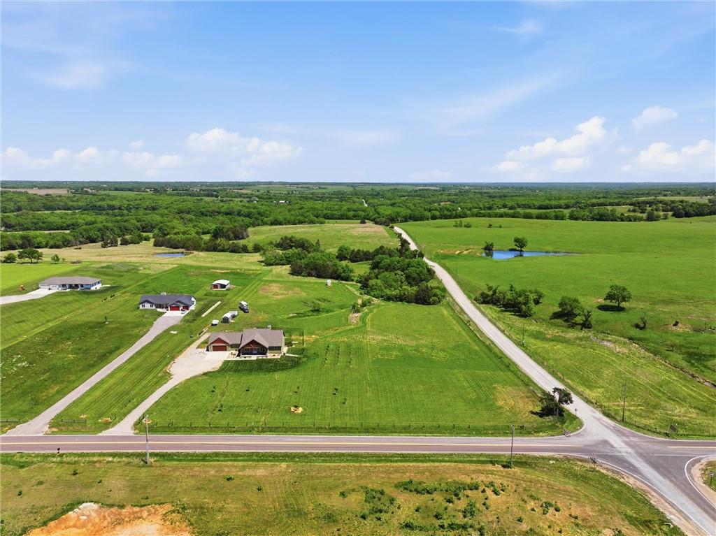 7630 Se Berryton Road Property Photo 1