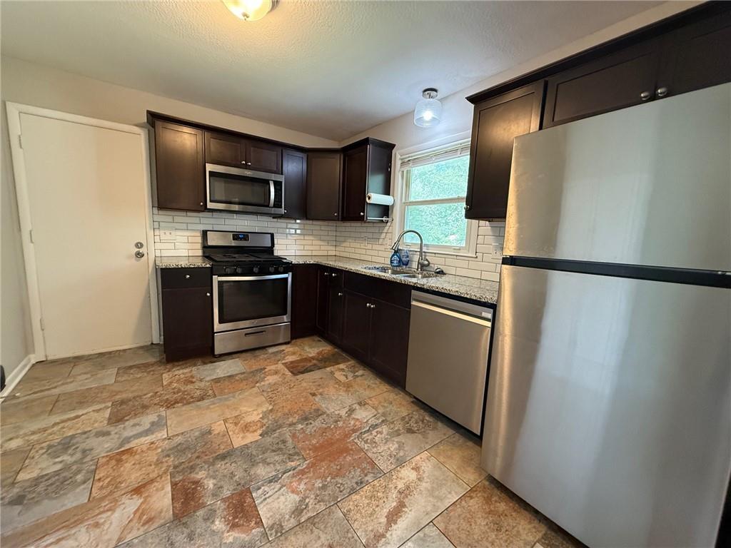 7413 Hedges Avenue Property Photo 7