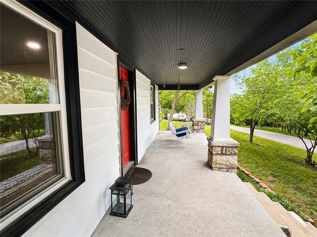 9214 Chestnut Avenue Property Photo 3