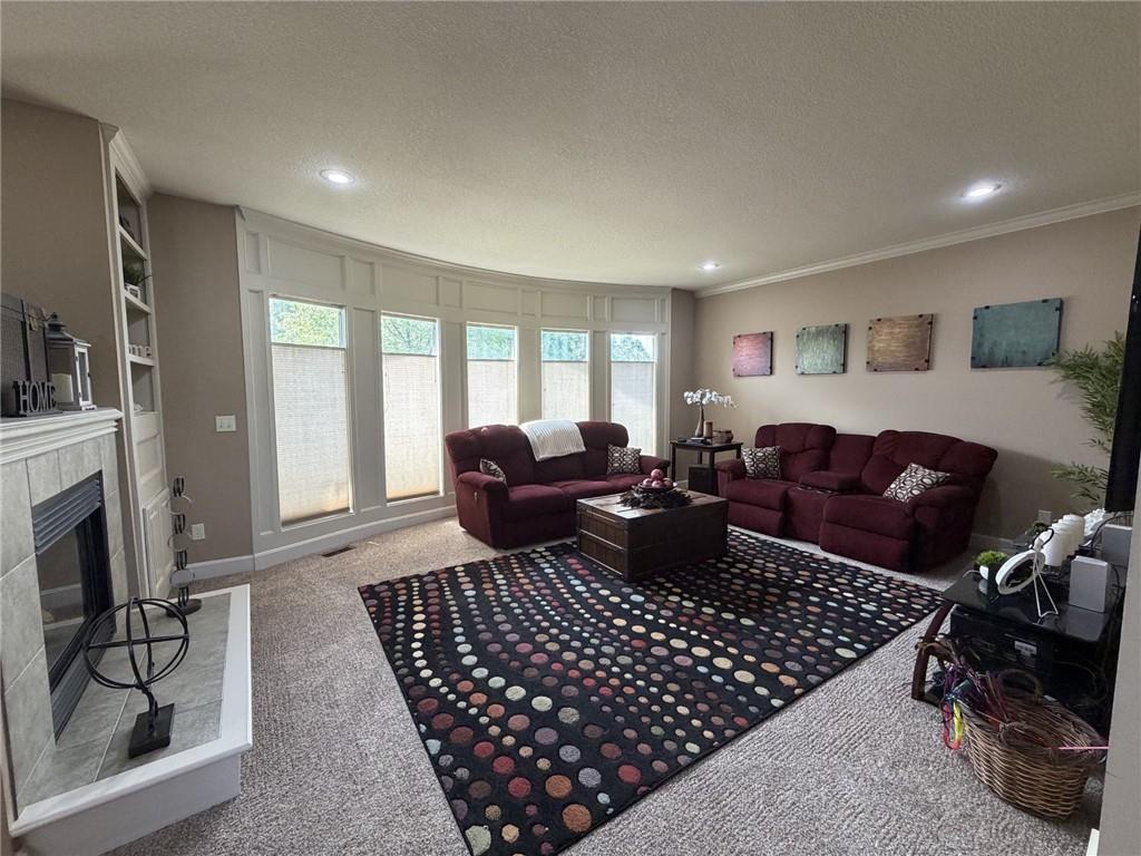 7822 Hull Avenue Property Photo 7