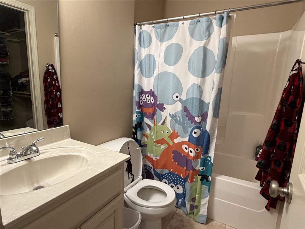 7822 Hull Avenue Property Photo 27