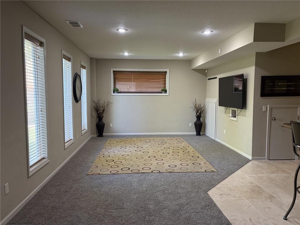 7822 Hull Avenue Property Photo 28
