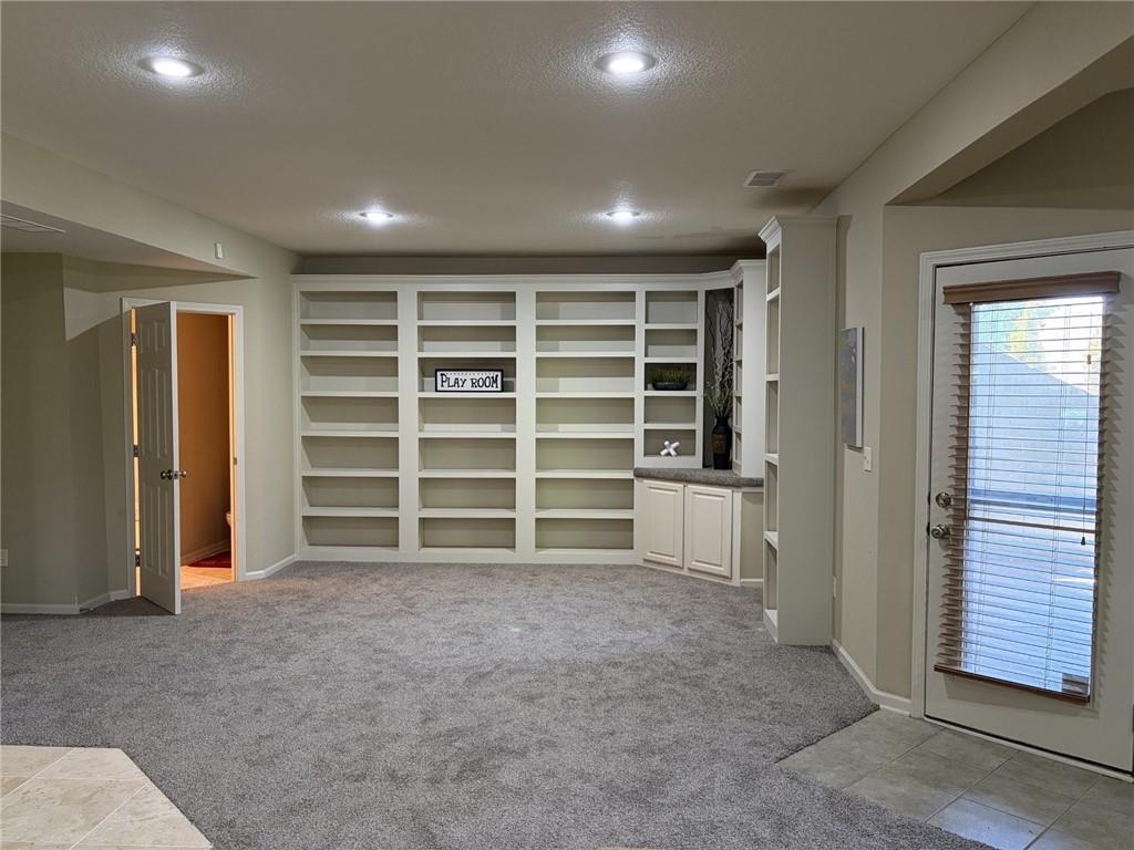 7822 Hull Avenue Property Photo 30