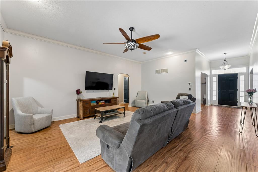 1611 Deer Run Road Property Photo 7