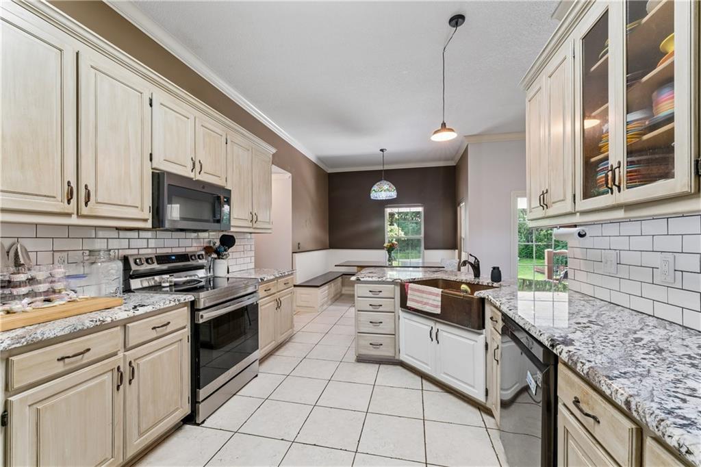 1611 Deer Run Road Property Photo 12