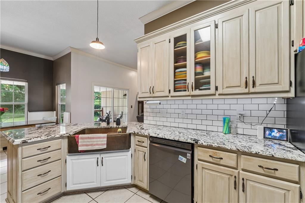 1611 Deer Run Road Property Photo 13