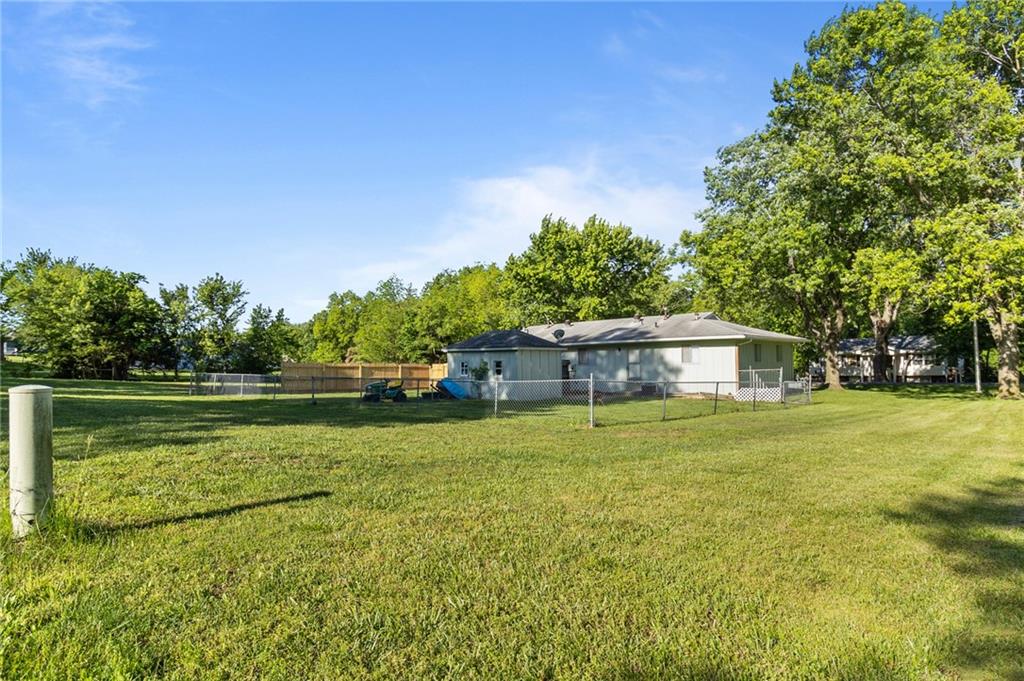 143 Se 411 Road Property Photo 17