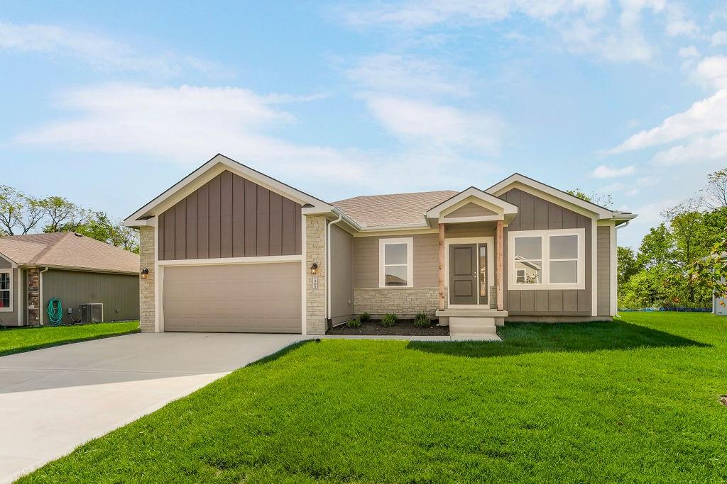 700 Blazing Star Drive Property Photo 1