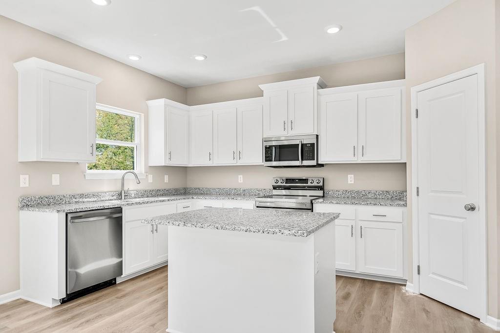 700 Blazing Star Drive Property Photo 12