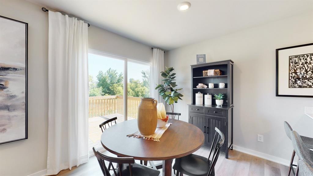 2211 Crestview Place Property Photo 8