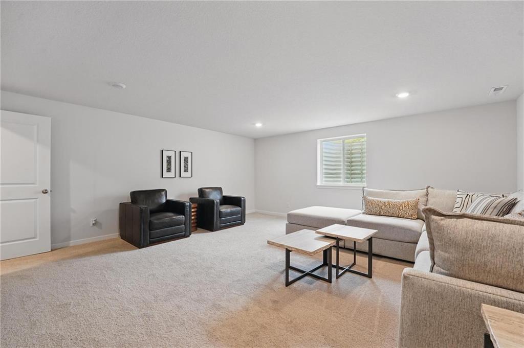 2211 Crestview Place Property Photo 16
