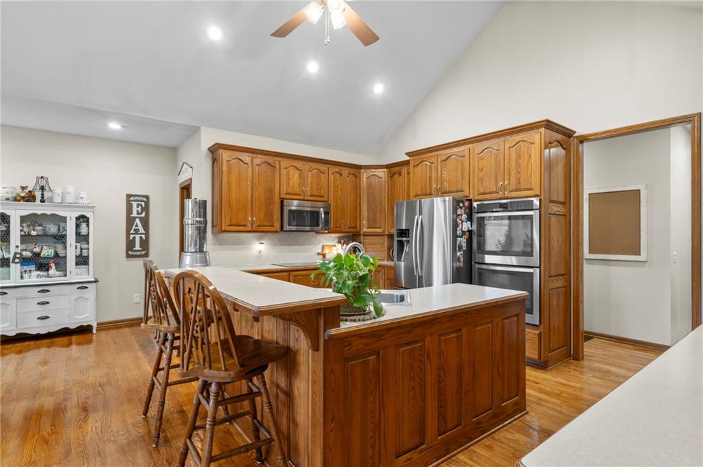 19704 Red Oak Boulevard Property Photo 16