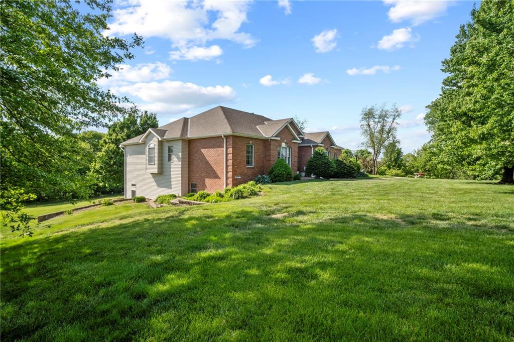 19704 Red Oak Boulevard Property Photo 54