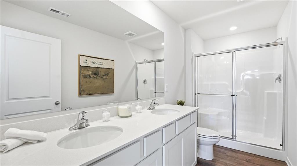 2213 Crestview Place Property Photo 5