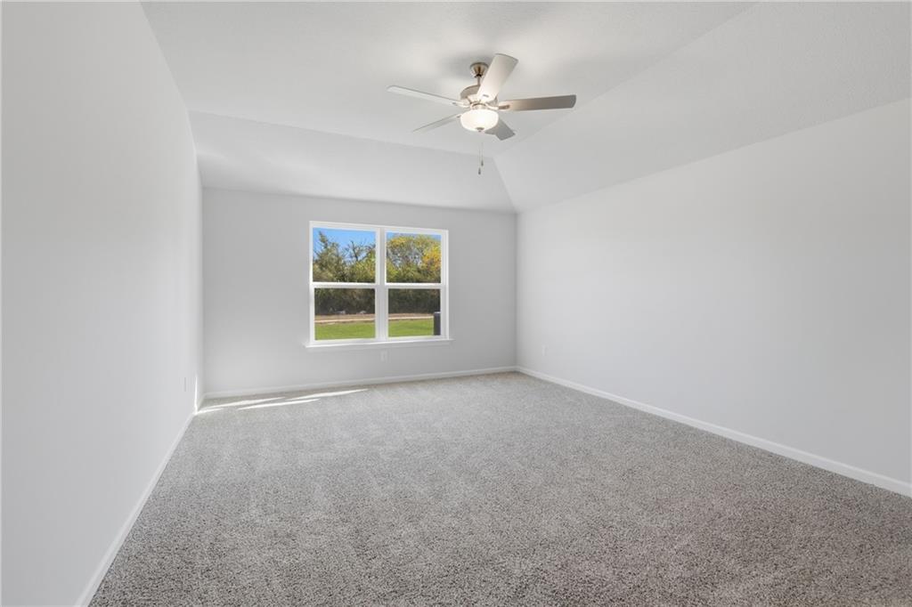 37633 W 209th Street Property Photo 6
