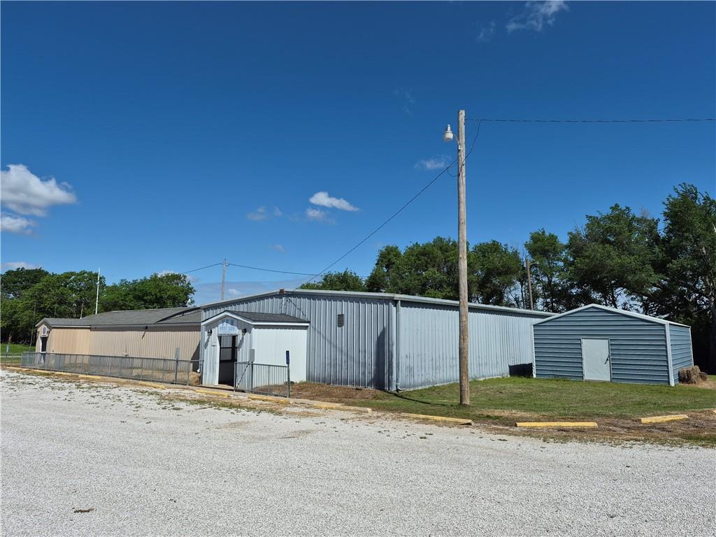 10283 Harper Road Property Photo 10
