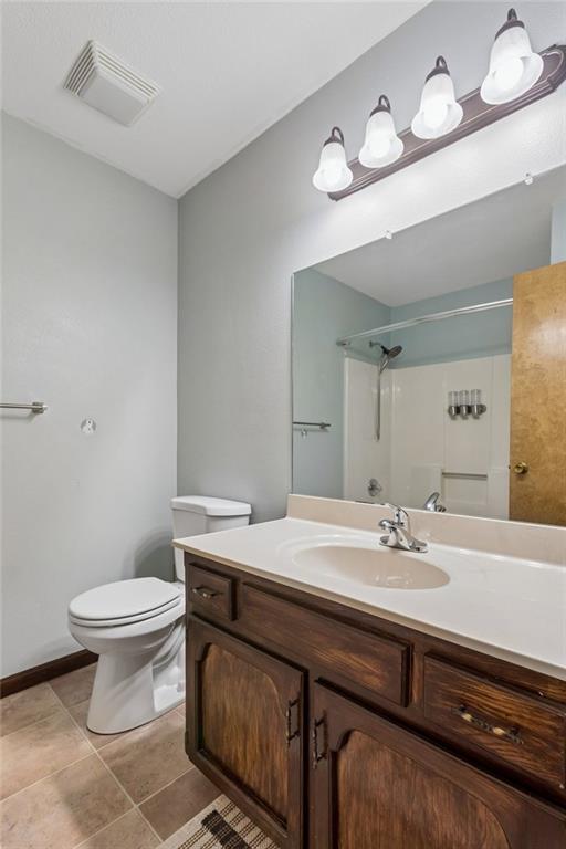 807 E Summit Street Property Photo 16
