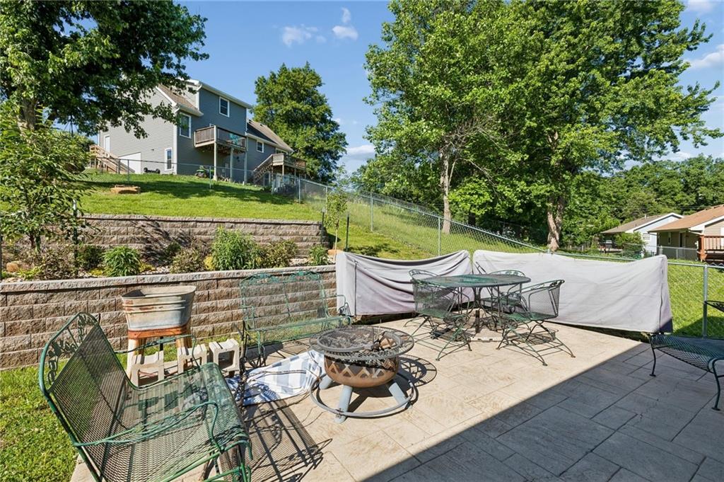 807 E Summit Street Property Photo 28