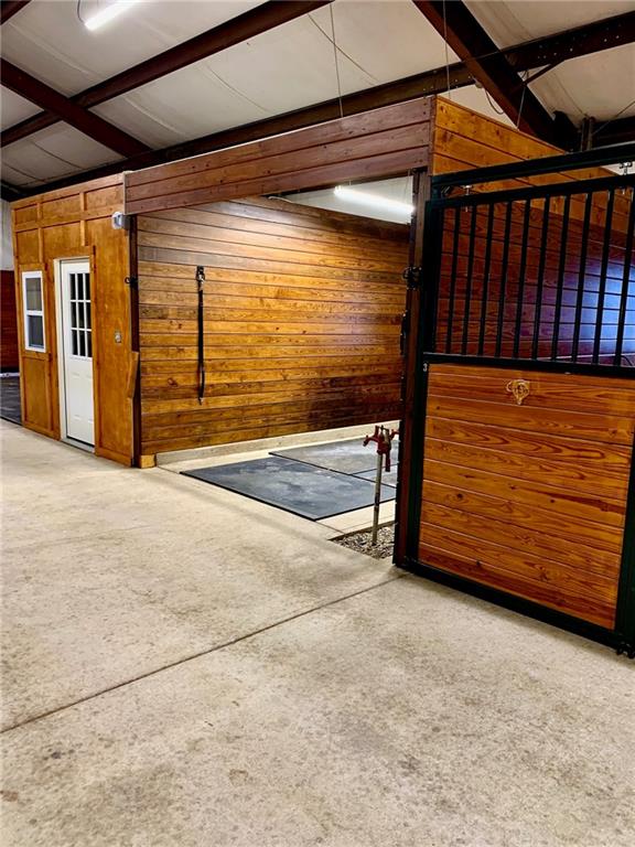 Moonlight Road Property Photo 15
